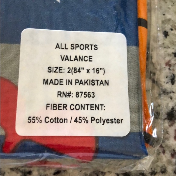 Boy valance - Picture 2 of 2